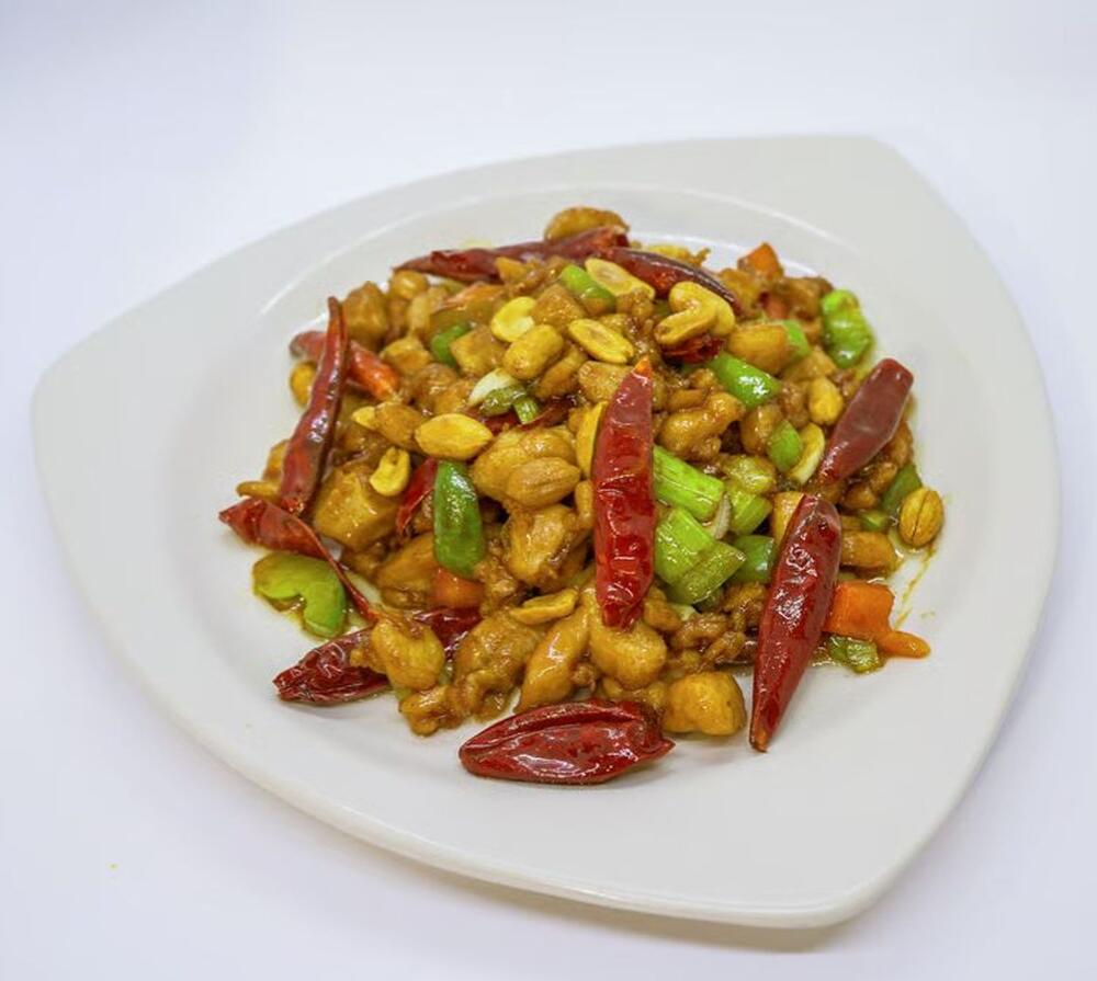 L6. Kung Pao Chicken [spicy]
