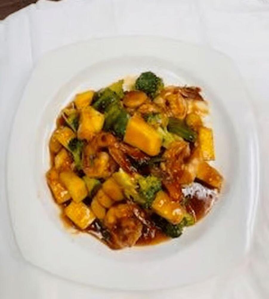 #67. Mango & Jumbo Shrimp in Garlic Sauce  [spicy]